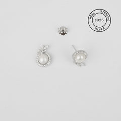 925 Sterling Silver Blush Bloom Pearl Studs (Silver)