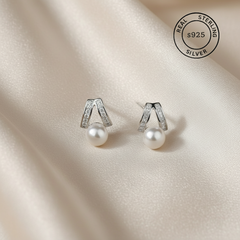 925 Sterling Silver Graceful Studs