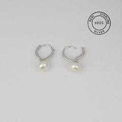 925 Sterling Silver Pearl Hoop Earrings (Silver)