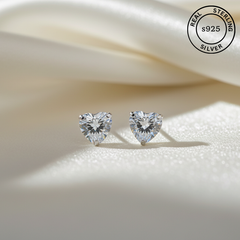925 Sterling Silver Solitaire Heart Studs