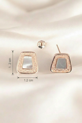 Rosegold Essense Mother of Pearl Studs