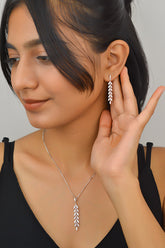 Silver Leafy Desire Pendant Set