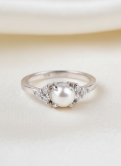 925 Sterling Silver Pearl Zircon Flower Ring