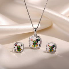 Silver Nature Inspired Pendant Set