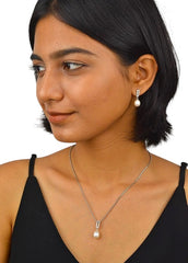 Silver Pearl Elegance Pendant Set