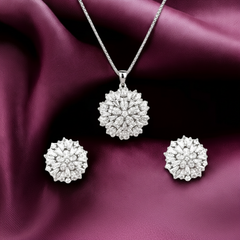 Silver Modern Elegance Round Pendant Set