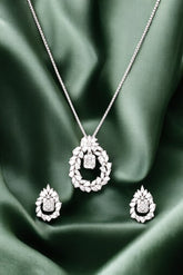 Silver Sparkling Serenity Pendant Set