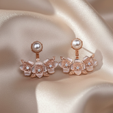 Rosegold Floral Fusion Earrings
with pearls
