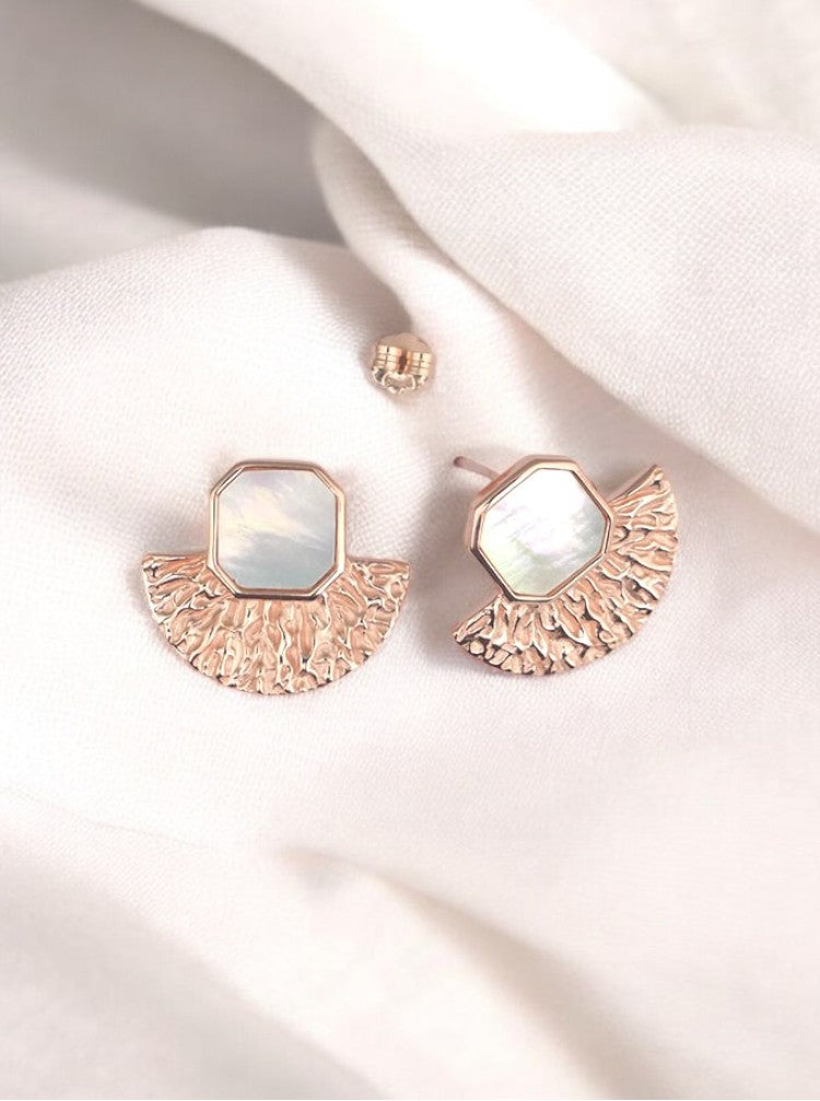 Rosegold Mother Of Pearl Textured studs