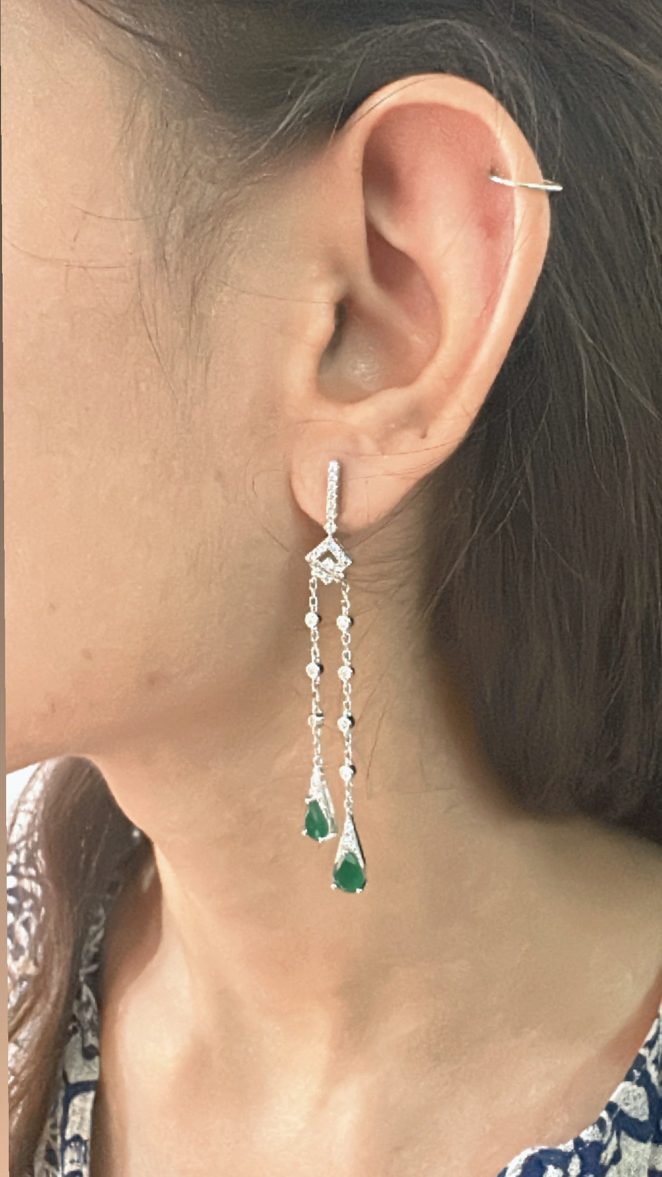 925 Sterling Silver Emerald Green Drop Earring