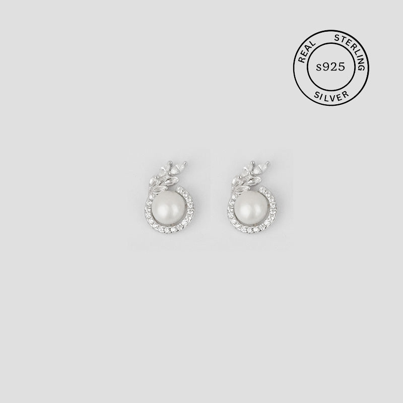 925 Sterling Silver Blush Bloom Pearl Studs (Silver)