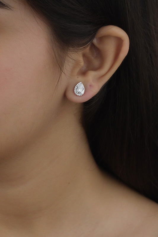 925 Sterling Silver Teardrop Studs