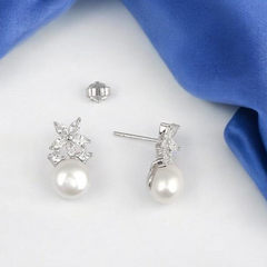 925 Sterling Silver Floral Pearl Studs