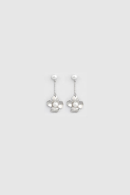 Silver Lily floral pearl Danglers