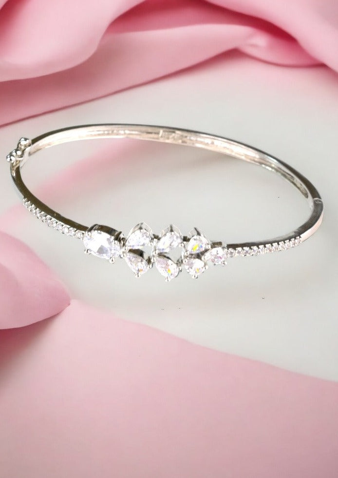 925 Sterling Silver Zircon Princess Kada Bracelet