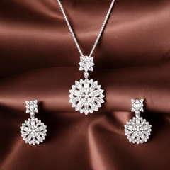 Silver Blooming Elegance Pendant Set
