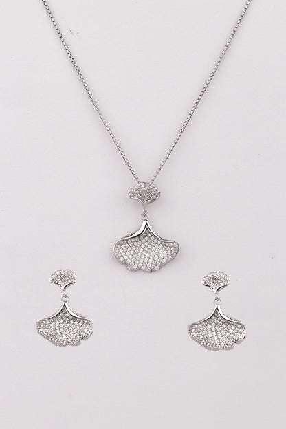 Silver Sea Shell Elegance Pendant Set