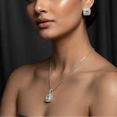 Silver Elegant Intrinsic Pendant Set