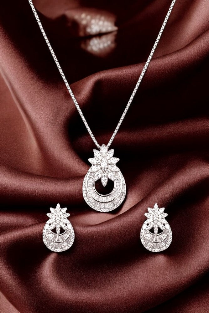 Silver Nature’s Elegance Pendant Set