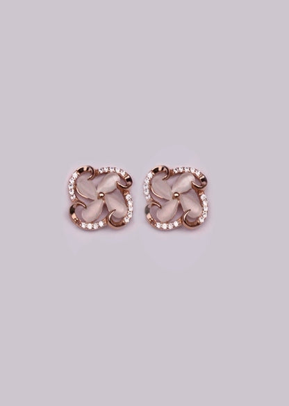 Rosegold Mother of Pearl floral Studs